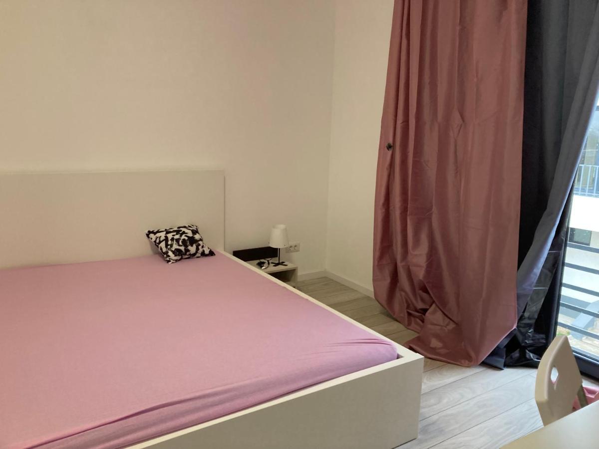Joygate Entire Villa Otopeni Kültér fotó